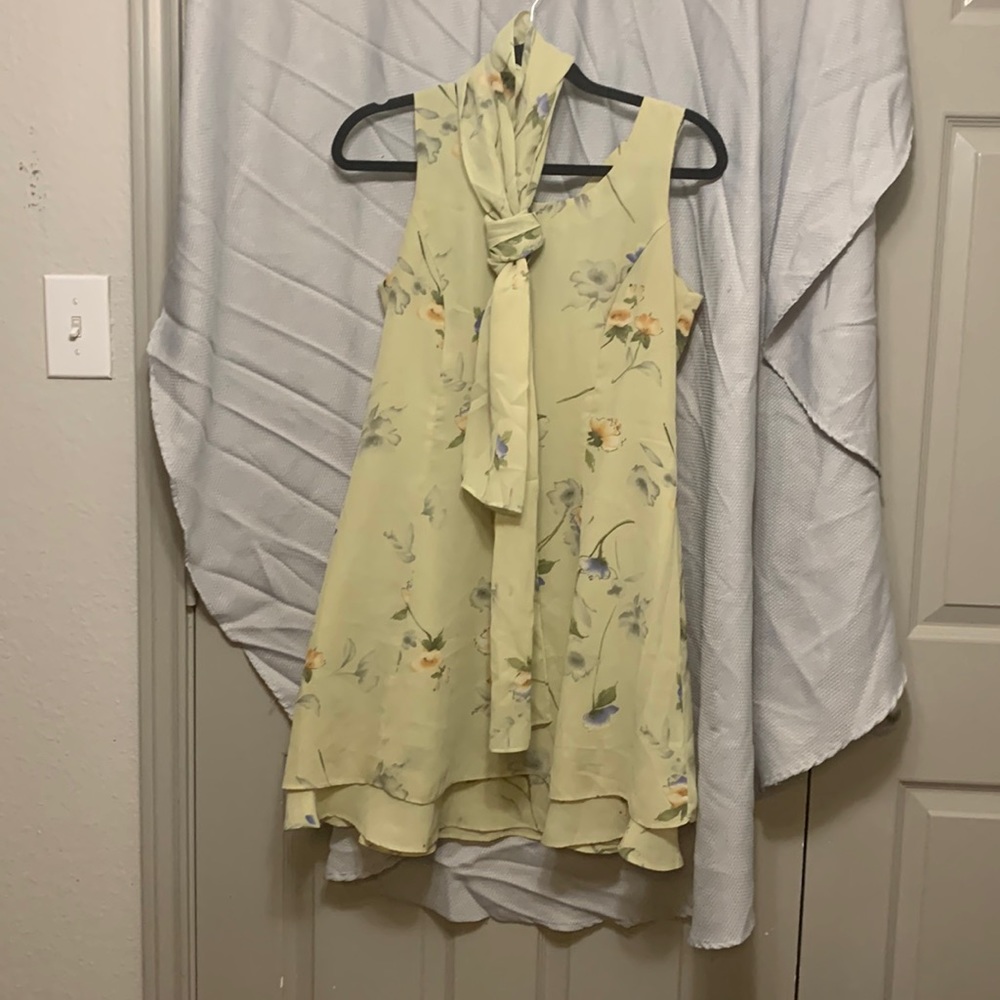 Womens floral dress w/ matching scarf